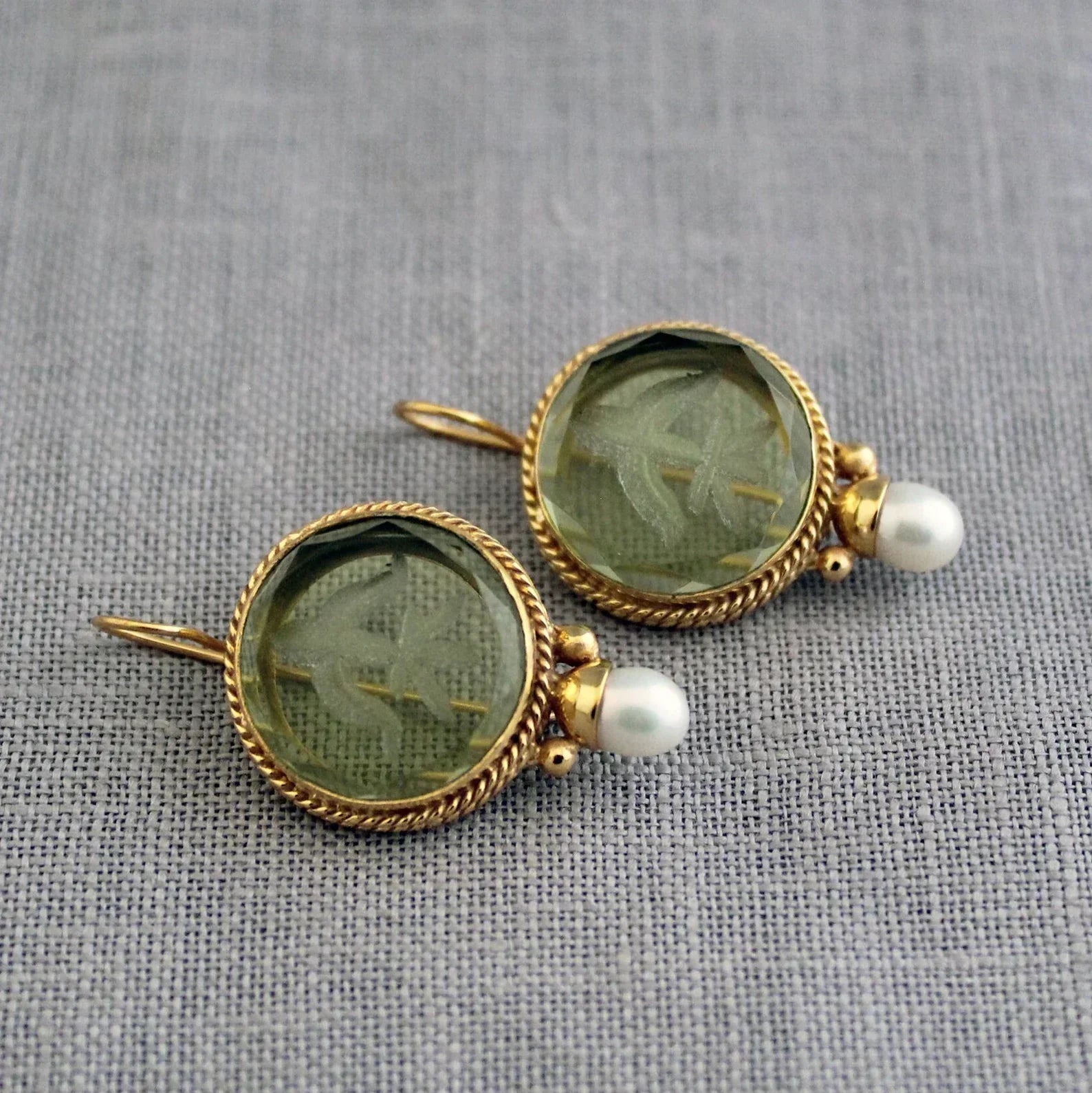 Amélie™ | Pendientes vintage con piedra verde y perla