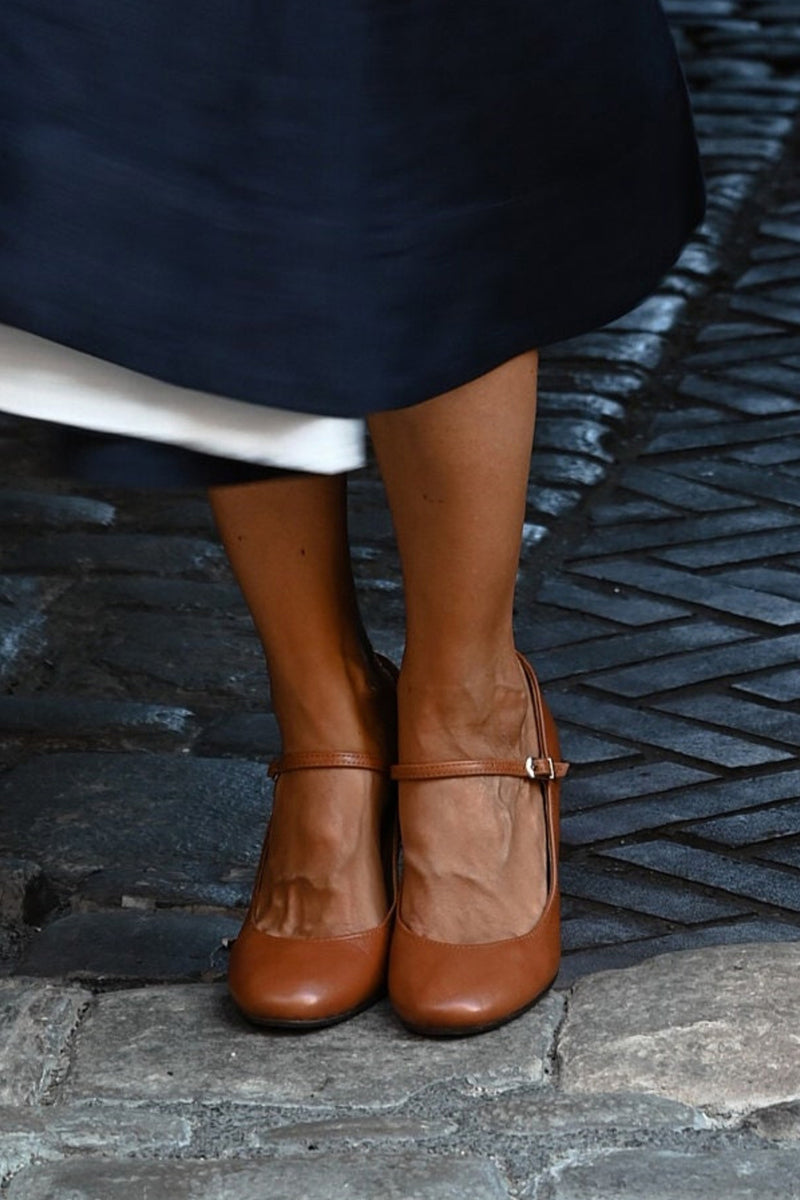 Bravina | Sandalias diarias con correa y tacón bajo